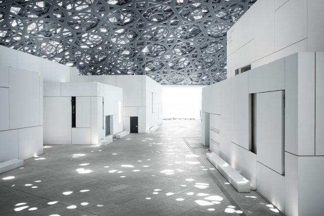 Louvre de Abu Dabi, primer museo universal en el mundo árabe